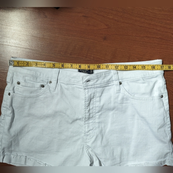 Abercrombie & Fitch High Rise Shorts - Picture 5 of 7